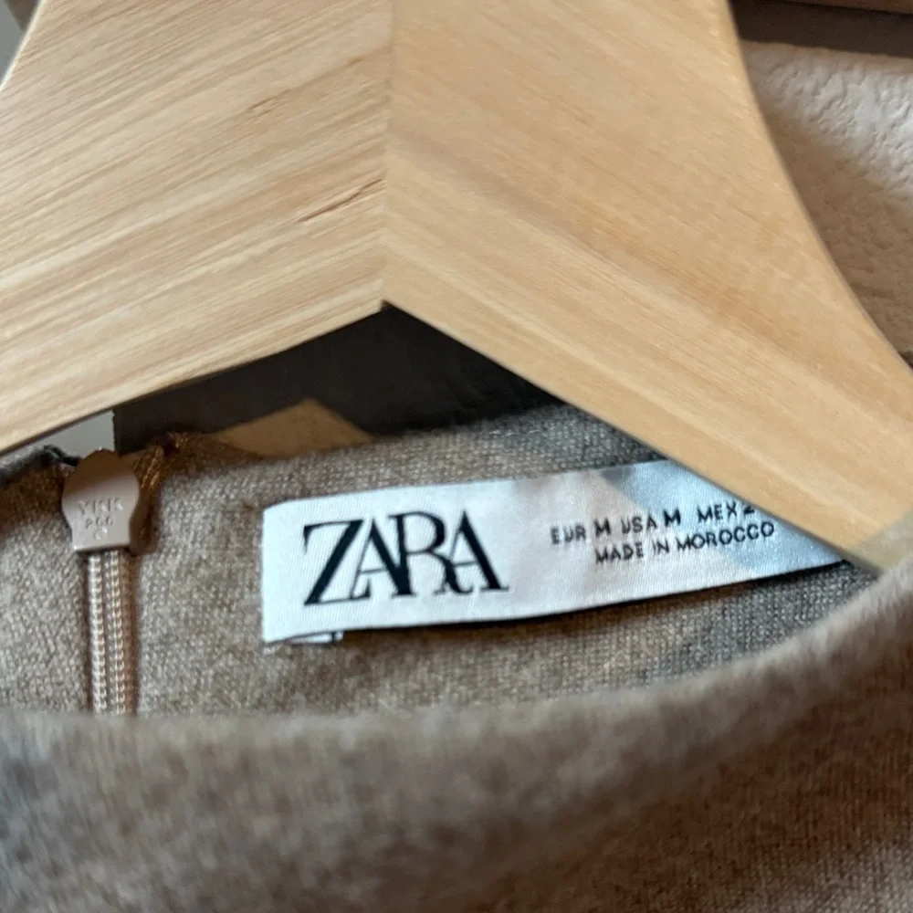 Zara Light Gray Women's Turtleneck Sweater - Picture 2 of 2